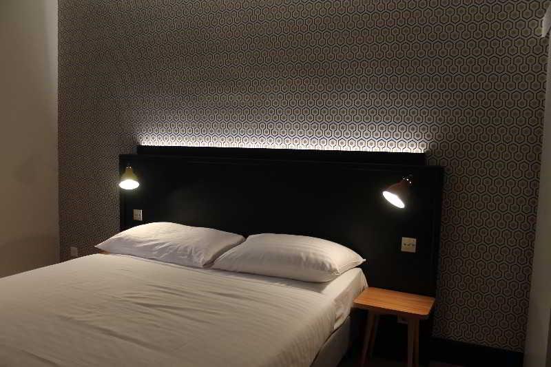Hotel Pax Женева Экстерьер фото