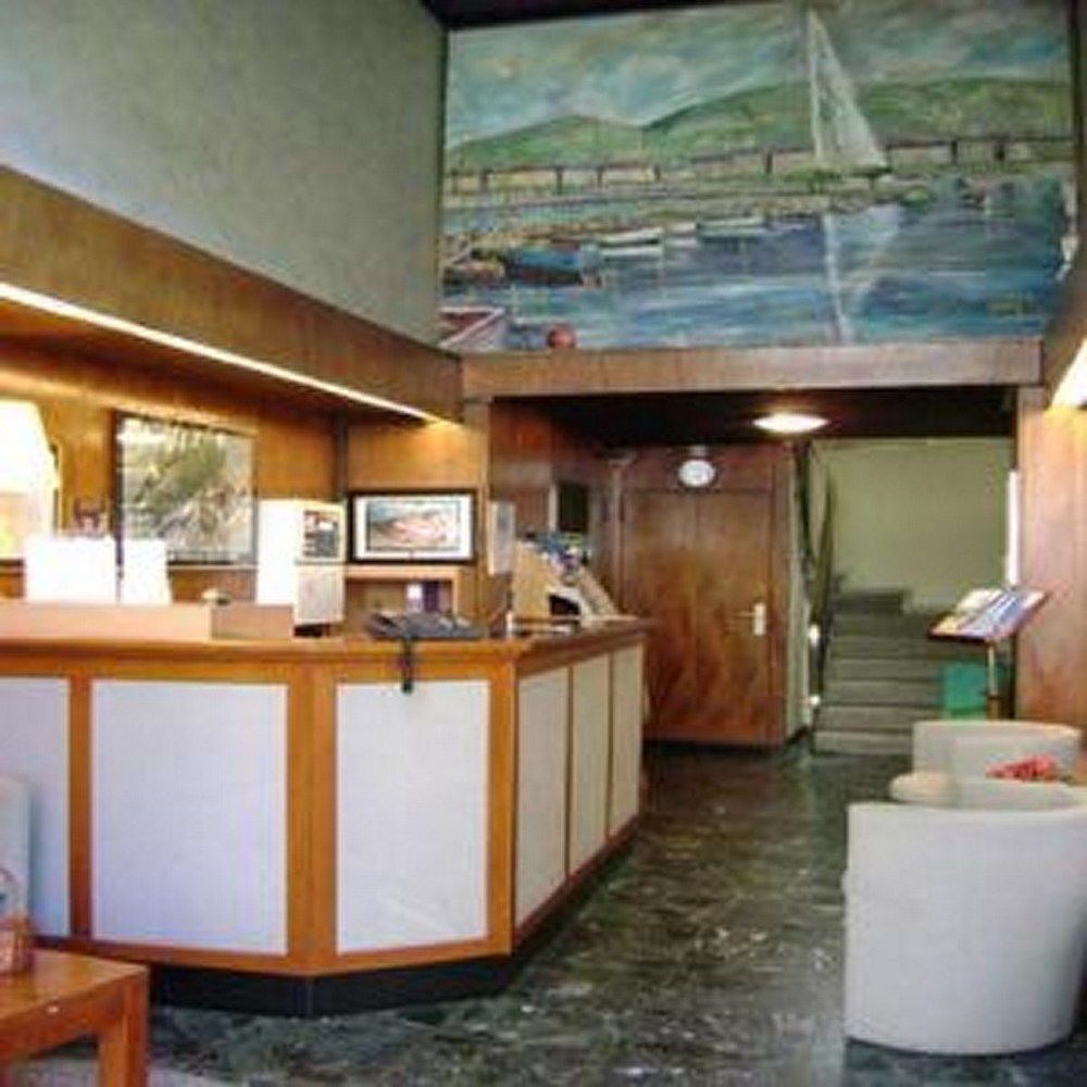 Hotel Pax Женева Экстерьер фото